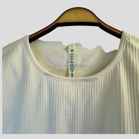 Lululemon Women Cropped Top 12 White Long Sleeves Ribbed - Picture 2 of 13